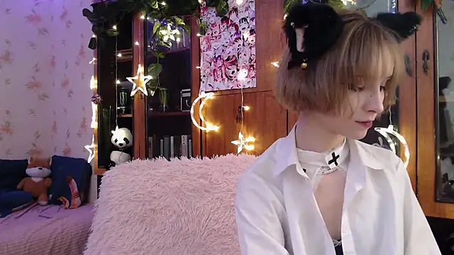 cloudgirrl online show from 02/26/25, 10:04