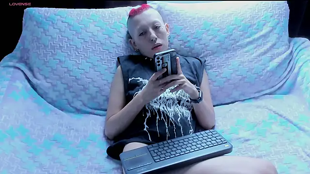 lnxmst online show from 03/18/26, 04:52