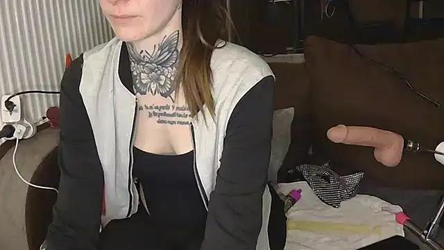 liloucamchaudee online show from 03/15/26, 07:32