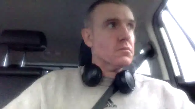 Snapshot of SugarCoupleAus chatting on 10/02/25, 07:12 SugarCoupleAus online show from 10/02/25, 07:12