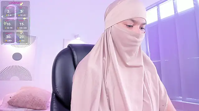 saray halam online show from 11/27/25, 01:44