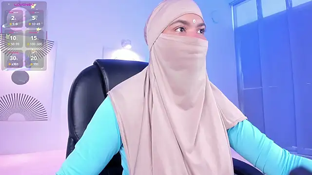 saray halam online show from 11/29/25, 12:38