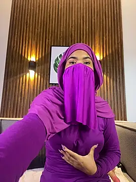 Snapshot of saray_halam chatting on 03/19/25, 09:27 saray halam online show from 03/19/25, 09:27