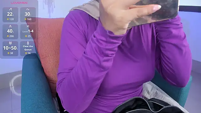 saray halam online show from 10/23/25, 06:06