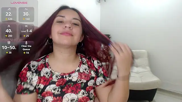 Snapshot of nicoll_crazzy chatting on 02/06/26, 03:19 nicoll crazzy online show from 02/06/26, 03:19