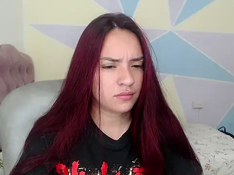 Snapshot of nicoll_crazzy chatting on 03/03/26, 02:02 nicoll crazzy online show from 03/03/26, 02:02