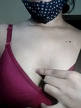 Shivani Tivari online show from 10/06/25, 02:40