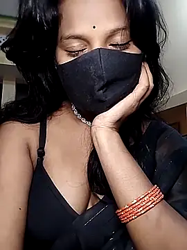 Shivani Tivari online show from 11/10/25, 02:55