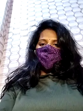 Shivani Tivari online show from 02/18/25, 06:15