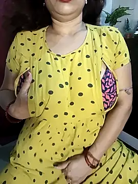 Snapshot of Sneha_gril chatting on 04/18/26, 06:10 Sneha gril online show from 04/18/26, 06:10