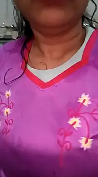 Snapshot of Sneha_gril chatting on 03/16/25, 12:33 Sneha gril online show from 03/16/25, 12:33