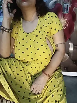 Snapshot of Sneha_gril chatting on 05/19/26, 04:03 Sneha gril online show from 05/19/26, 04:03