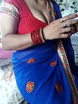 Snapshot of Sneha_gril chatting on 04/18/26, 04:26 Sneha gril online show from 04/18/26, 04:26