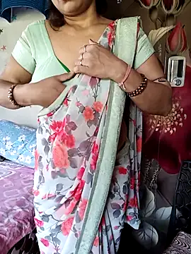 Snapshot of Sneha_gril chatting on 09/25/25, 04:29 Sneha gril online show from 09/25/25, 04:29