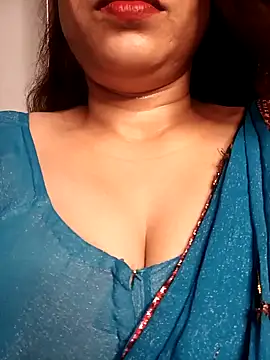 Sneha gril online show from 10/28/25, 10:25