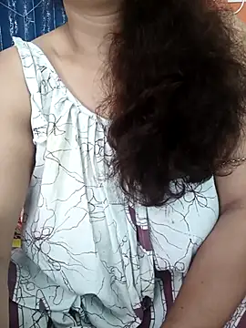 Snapshot of Sneha_gril chatting on 10/16/25, 05:38 Sneha gril online show from 10/16/25, 05:38