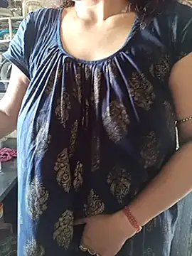 Snapshot of Sneha_gril chatting on 03/13/25, 05:00 Sneha gril online show from 03/13/25, 05:00