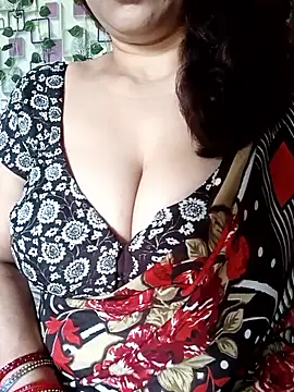 Snapshot of Sneha_gril chatting on 04/12/26, 08:39 Sneha gril online show from 04/12/26, 08:39