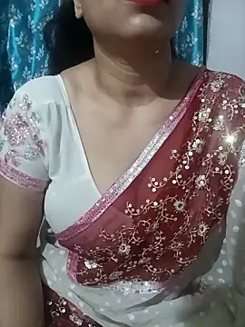 Snapshot of Sneha_gril chatting on 04/23/26, 03:35 Sneha gril online show from 04/23/26, 03:35