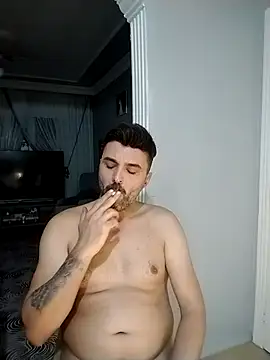 hot man eray online show from 10/21/25, 06:07