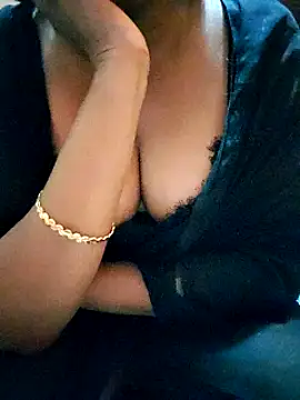 Cute-Apurva online show from 12/28/24, 03:04