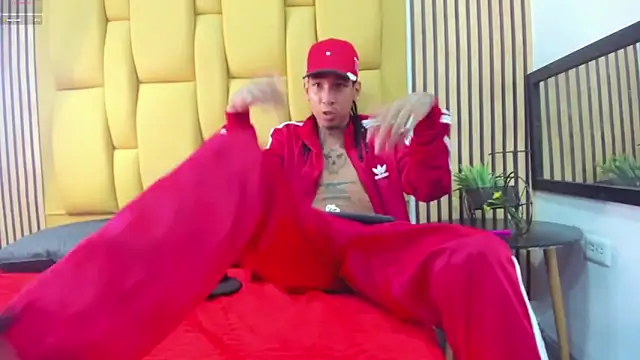 Snapshot of mikeegun chatting on 02/21/25, 02:27 mikeegun online show from 02/21/25, 02:27