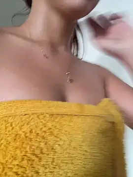 Aaliyah Salma online show from 04/01/26, 06:38