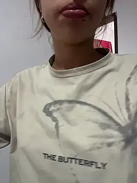 Aaliyah Salma online show from 06/13/26, 07:23