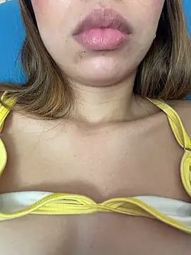 Aaliyah Salma online show from 07/12/26, 06:58