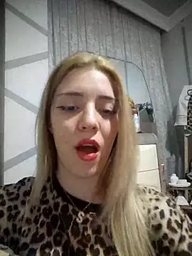 SUSELLAM1 online show from 02/19/25, 07:48