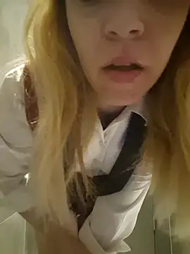 SUSELLAM1 online show from 12/22/24, 07:22