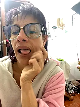 Snapshot of Goddess-Love- chatting on 10/10/25, 10:27 Goddess-Love- online show from 10/10/25, 10:27