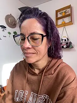 Goddess-Love- online show from 10/31/25, 12:24