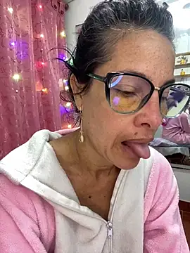 Goddess-Love- online show from 12/17/25, 09:25