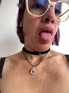 Snapshot of Goddess-Love- chatting on 03/04/25, 07:22 Goddess-Love- online show from 03/04/25, 07:22