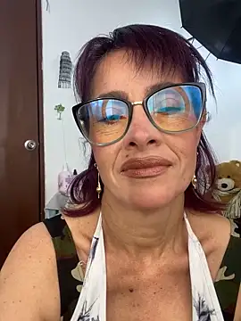 Snapshot of Goddess-Love- chatting on 10/04/25, 11:34 Goddess-Love- online show from 10/04/25, 11:34