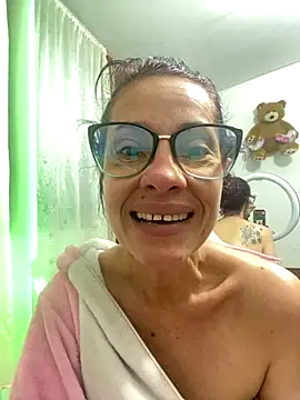 Snapshot of Goddess-Love- chatting on 09/24/25, 09:27 Goddess-Love- online show from 09/24/25, 09:27