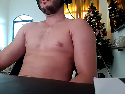 Snapshot of RyanRyan chatting on 12/11/24, 02:00 RyanRyan online show from 12/11/24, 02:00