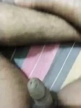 Snapshot of Muscular02 chatting on 03/21/25, 05:45 Muscular02 online show from 03/21/25, 05:45