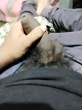 Snapshot of Muscular02 chatting on 10/31/25, 07:49 Muscular02 online show from 10/31/25, 07:49