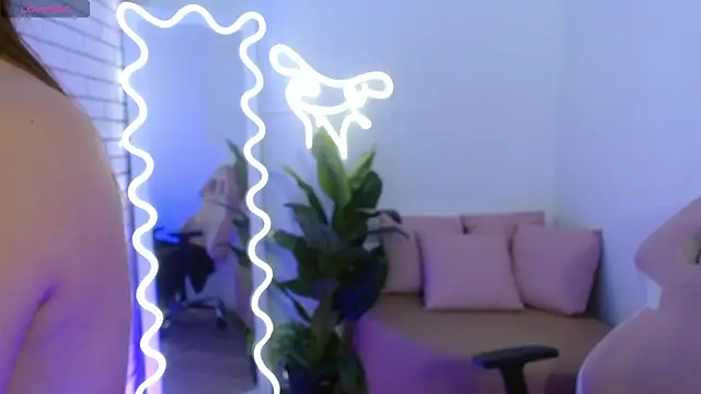 Foxy tay online show from 12/12/24, 02:04