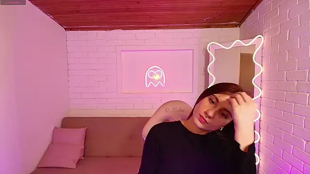 Foxy tay online show from 12/17/24, 12:43