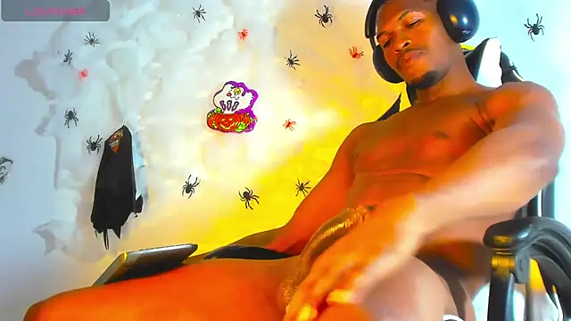 Amir mikelsen online show from 10/31/25, 12:40