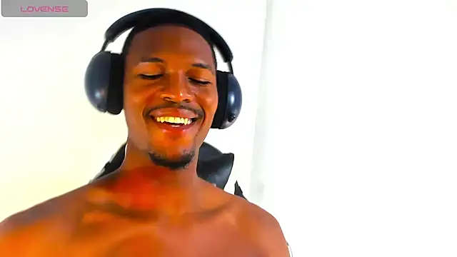 Amir mikelsen online show from 11/20/25, 03:45