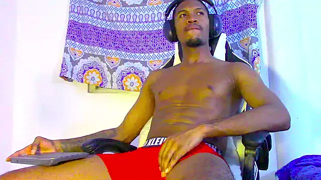 Amir mikelsen online show from 09/17/25, 05:31