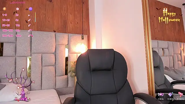 Saori newman online show from 10/30/25, 12:14