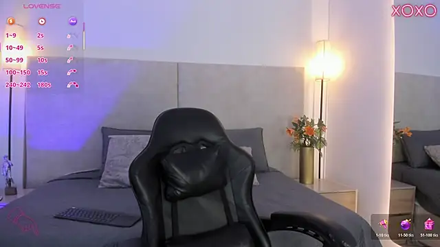 Saori newman online show from 04/14/26, 11:48