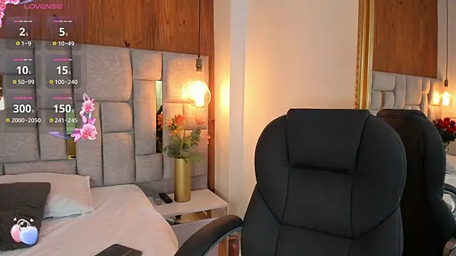 Saori newman online show from 09/22/25, 11:49