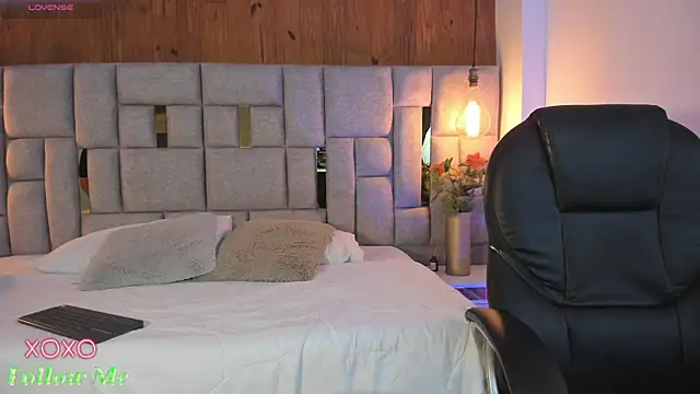 Saori newman online show from 03/20/25, 11:49