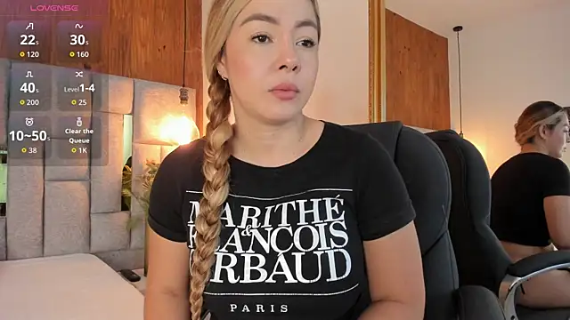 Saori newman online show from 09/10/25, 11:53